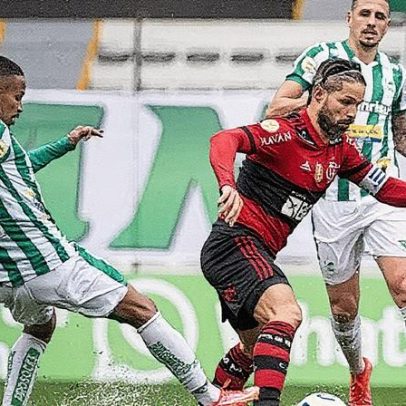 Juventude se destaca no Flamengo e recebe elogios de Filipe Luís e Abel Ferreira