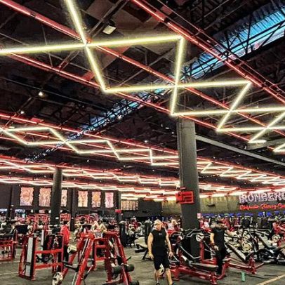 Brasil abriga a maior academia do mundo com 15.000 pessoas treinando simultaneamente