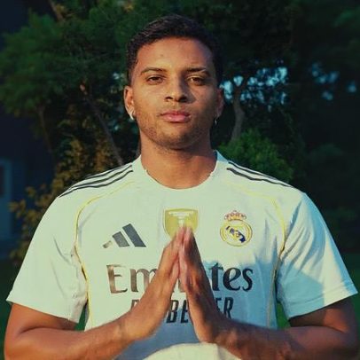 Rodrygo se declara ao Real Madrid em vídeo emocionante nas redes sociais