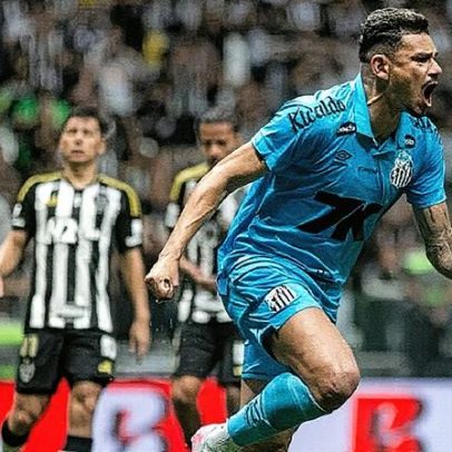 Tiquinho Soares afirma estar totalmente comprometido com o Santos e confiante para marcar gols