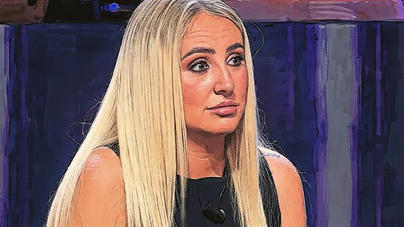 Rocío Flores durante a entrevista no programa '¡De viernes!' da Telecinco (Foto: Reprodução)