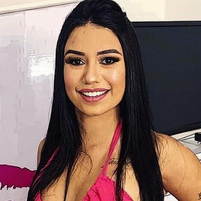 Jovem conhecida como 'princesinha do crime' escapa de presídio com ajuda de casal armado