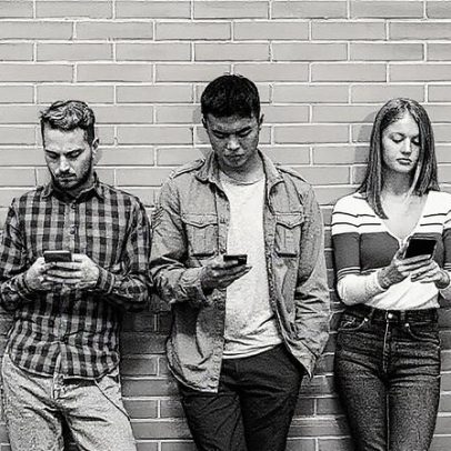 Jovens adultos adotam 'nihilismo financeiro' com apostas arriscadas em criptomoedas