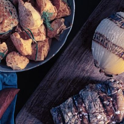 Cortés Asador se destaca no menu infantil, mas falha no preparo da carne