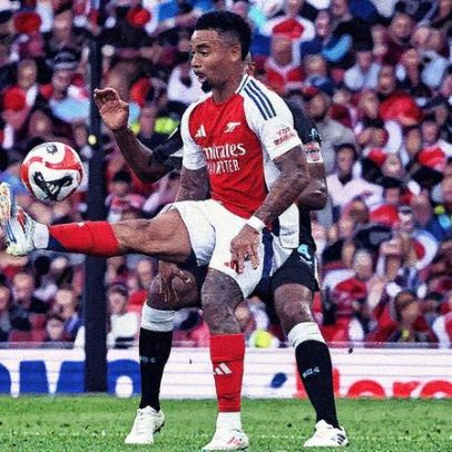 Clubes ingleses excluem jogadores milionários da lista da Champions League