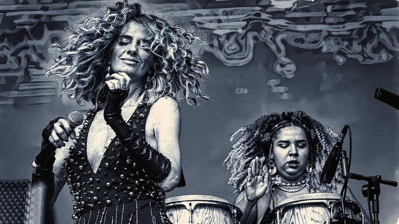 Letrux se apresenta no palco Villa-Lobos do Mita Festival, na Spark Arena, em 2022 (Foto: Reprodução)