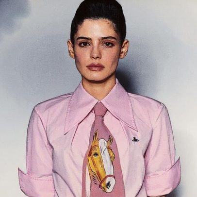 Julia Dalavia revela que precisou de atendimento médico após gravação intensa de 'Dias perfeitos'