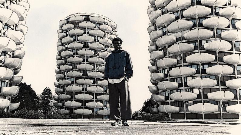 Edição especial do Condor Royale com referências de Paris e Tóquio, criada pela Veja em parceria com a japonesa F/CE (Foto: Reprodução)