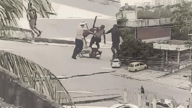 Briga nas proximidades do Estádio Nilton Santos, o Engenhão (Foto: Reprodução)