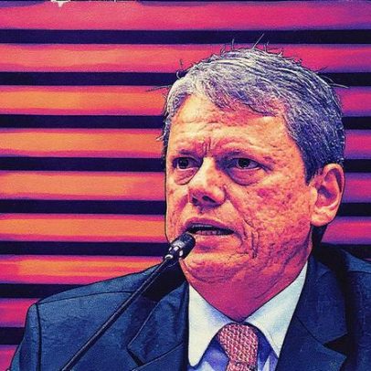 Governo de SP utiliza detentos do semiaberto para limpeza de ruas após chuvas fortes