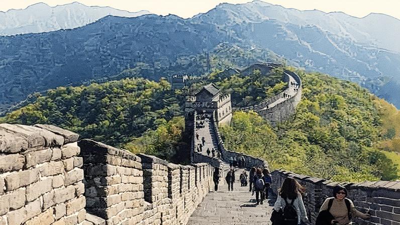 Uma das sete maravilhas do mundo moderno, a Muralha da China é um dos pontos turísticos mais famosos do país • Unsplash