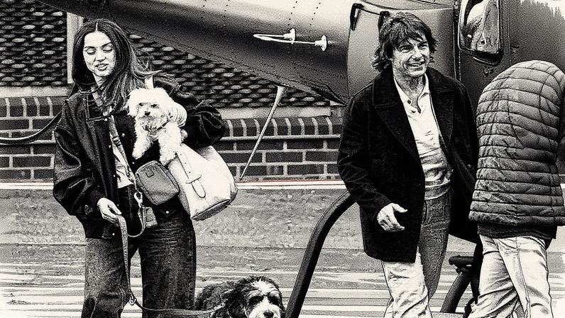 Tom Cruise and Ana de Armas have reportedly split after dating since February, the Sun reported. BACKGRID