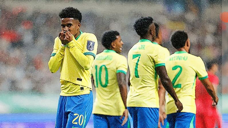 Estêvão comemorando gol pela Seleção Brasileira (Foto: Rafael Ribeiro/CBF)
