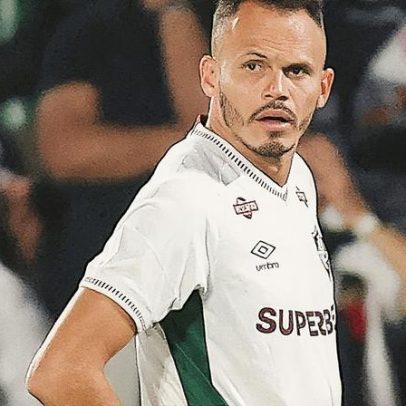 Renê aponta falhas do Fluminense diante do Vasco e vê time superior
