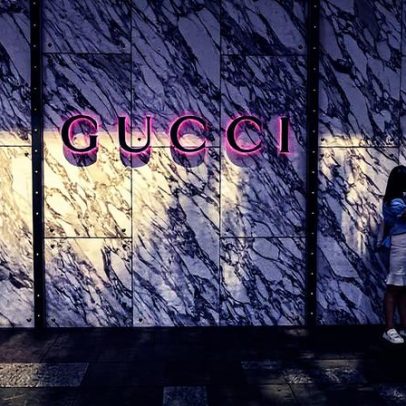 Kering negocia venda de unidade de beleza à L’Oréal por 4 bilhões de euros