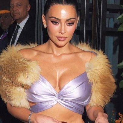 Kim Kardashian presenteia colegas de All’s Fair com faciais de esperma de salmão antes do Natal