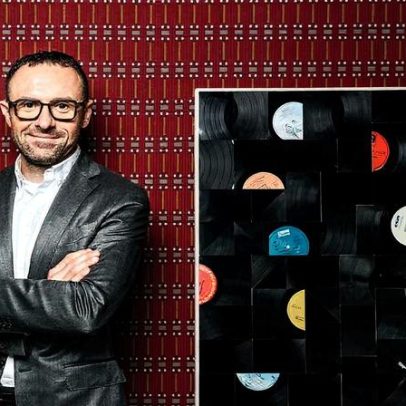 Petr Pudil comenta abertura da Kunsthalle Praha e a arte que coleciona