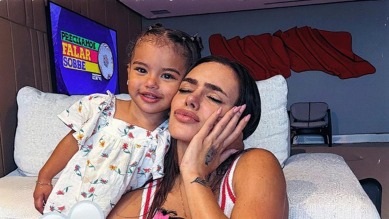 Bruna Biancardi com as filhas — Foto: Reprodução/ Instagram