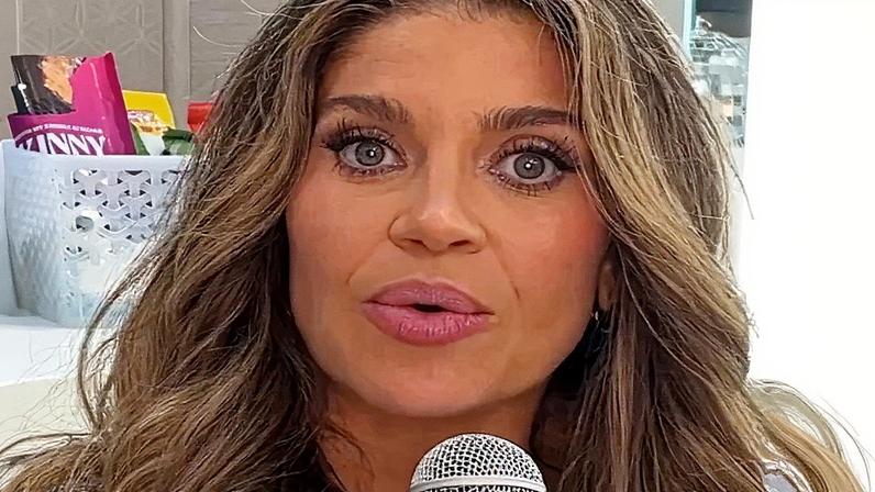 Danielle Fishel reacted to Lauren Jauregui’s “shocking” exit on “Dancing With the Stars.” daniellewithstars/Instagram