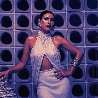 Fernanda Paes Leme registra afilhado Bless em festa