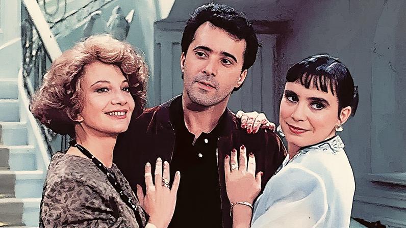 Glória Menezes, Tony Ramos e Regina Duarte interpretaram Laurinha Figueroa, Eduardo e Maria do Carmo, personagens centrais de 'Rainha da Sucata' — Foto: TV Globo