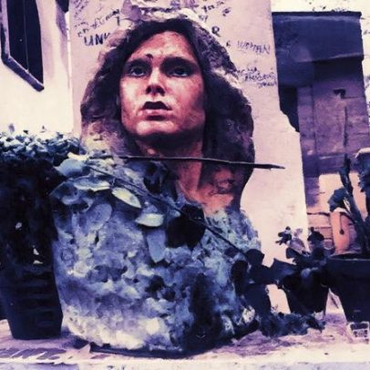 Polícia encontra busto roubado de Jim Morrison, caso segue sem solução