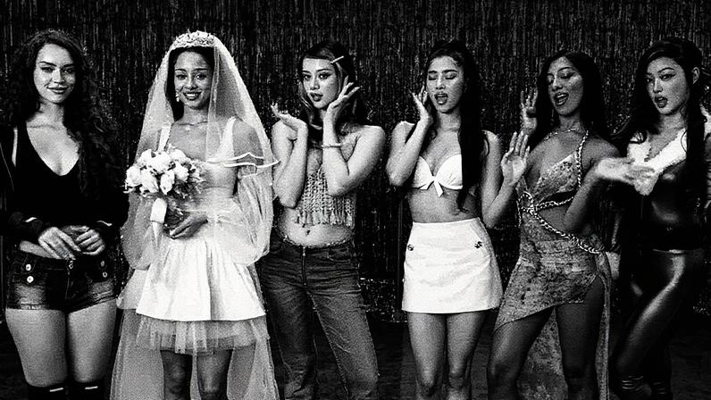 Katseye's Daniela, Manon, Megan, Sophia, Lara, and Yoonchae