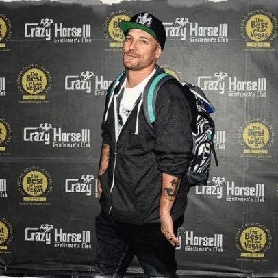 Federline revela comportamento bizarro de Britney momentos antes de raspar cabeça