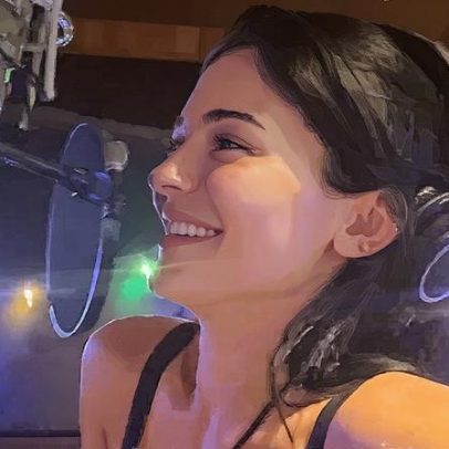 Kylie Jenner é criticada por autotune excessivo em nova música