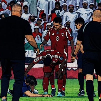 Ex-técnico do Catar, ex-Real Madrid, leva bolada no rosto em jogo das eliminatórias