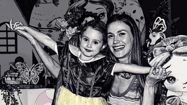 Renata Kuerten comemora o aniversário de 3 anos de Lorena — Foto: Rafael Cusato