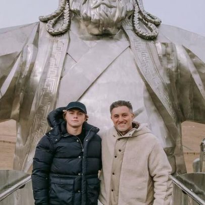 Luciano Huck se emociona em viagem pela Mongólia com o filho Benício