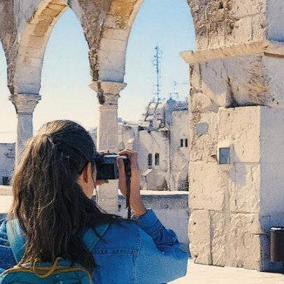 Cidades secundárias guiam viagens com cortes de gastos