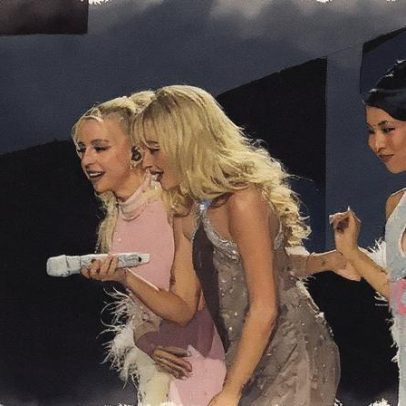 Sabrina Carpenter fica tímida diante de Gigi Hadid em parada da turnê em Pittsburgh