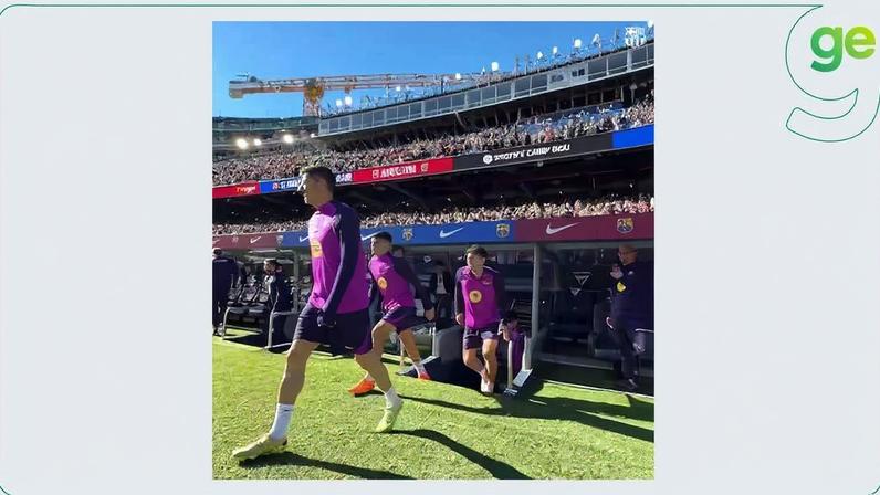 Barcelona faz treino aberto para a torcida no Camp Nou