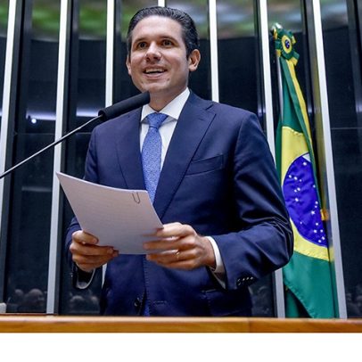 Governo tenta evitar derrota e Motta adia votação sobre a PF