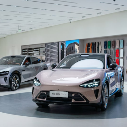 Divisão de elétricos da Xiaomi registra lucro recorde e mira superar rivais