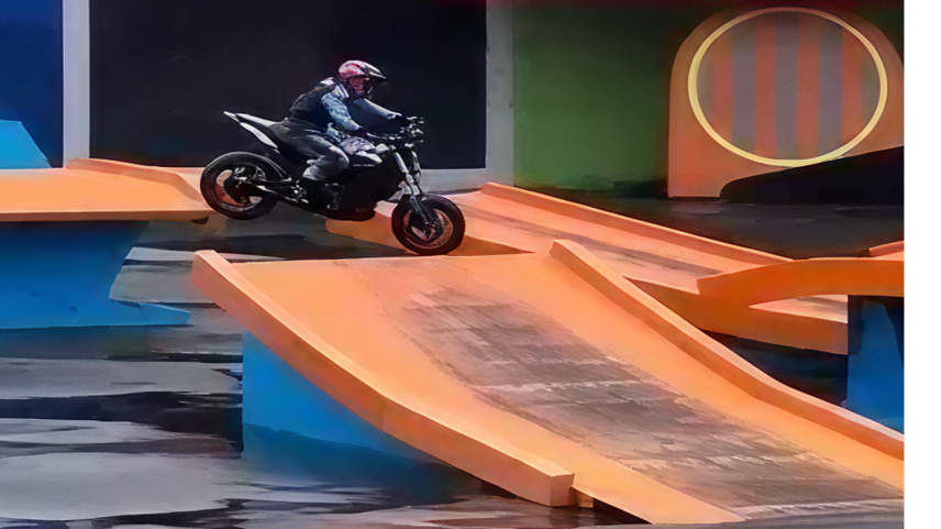 Piloto sofre acidente fatal durante apresentação de moto no Beto Carrero World