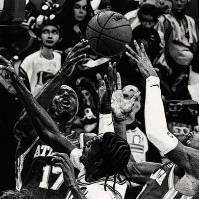 Hawks surpreendem e derrotam os Lakers