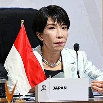 Primeiro-ministro japonês não avança com a China, apoio público se mantém