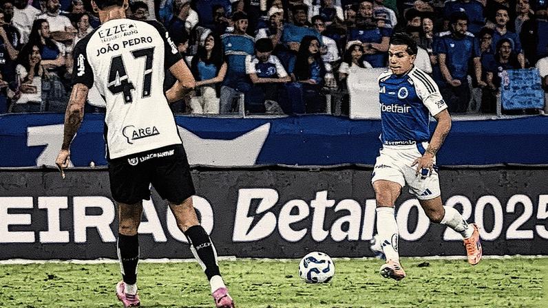 Lucas Romero está suspenso pelo terceiro cartão amarelo e vai ser julgado no STJD (Foto: Gustavo Aleixo/Cruzeiro)