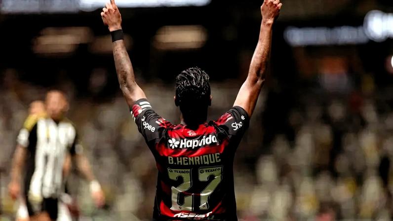 Bruno Henrique comemorando gol do Flamengo (Foto: Adriano Fontes/Flamengo)