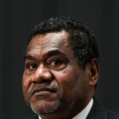 Ativista da Nova Caledônia afirma que França impede retorno após prisão