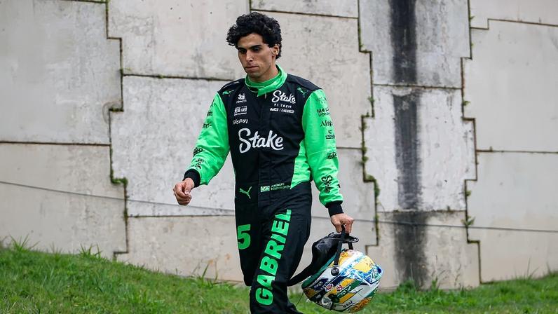 Bortoleto abandona corrida do GP do Brasil na primeira volta (Foto: Miguel Schincariol/ AFP)