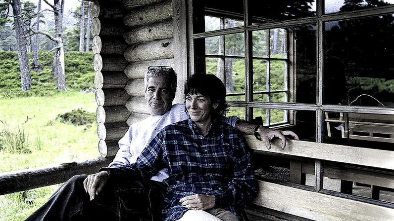 Jeffrey Epstein y Donald Trump, en una imagen de 1997, en Florida.