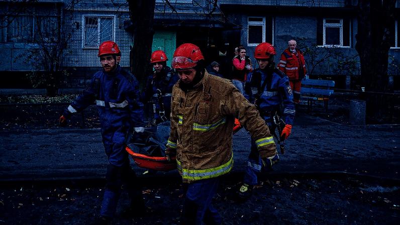 Ofensiva com drones e mísseis russos deixa ao menos quatro em Kiev