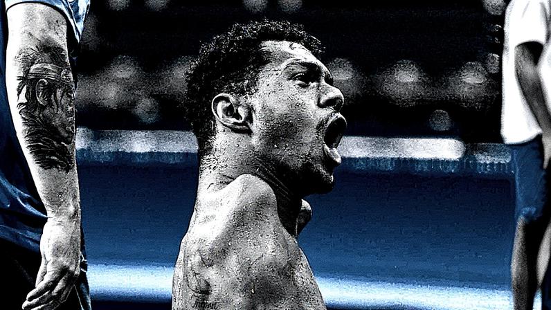 Gabrielzinho após vencer prova dos 200m livre nas Paralimpíadas (Foto: Alessandra Cabral/CPB)