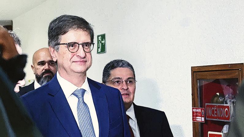 Se tivesse 5 votos a menos no Senado, Paulo Gonet teria sido rejeitado para continuar na PGR (Foto: Geraldo Magela/Agência Senado)