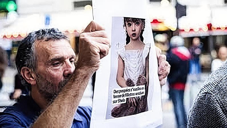 Apenas após protestos na França, Shein retirou produtos inadequados de sua plataforma de venda online - Foto: reprodução