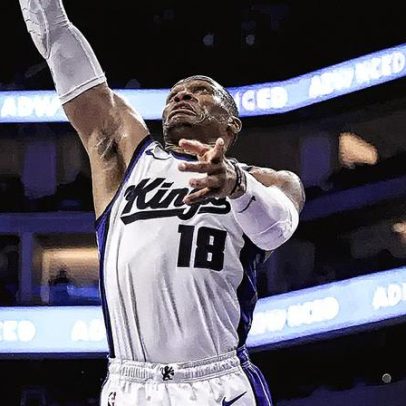Westbrook quebra recorde da NBA e lidera vitória
